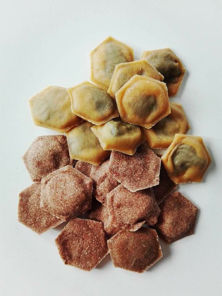 26230939_806990606168635_3321860551709634916_n